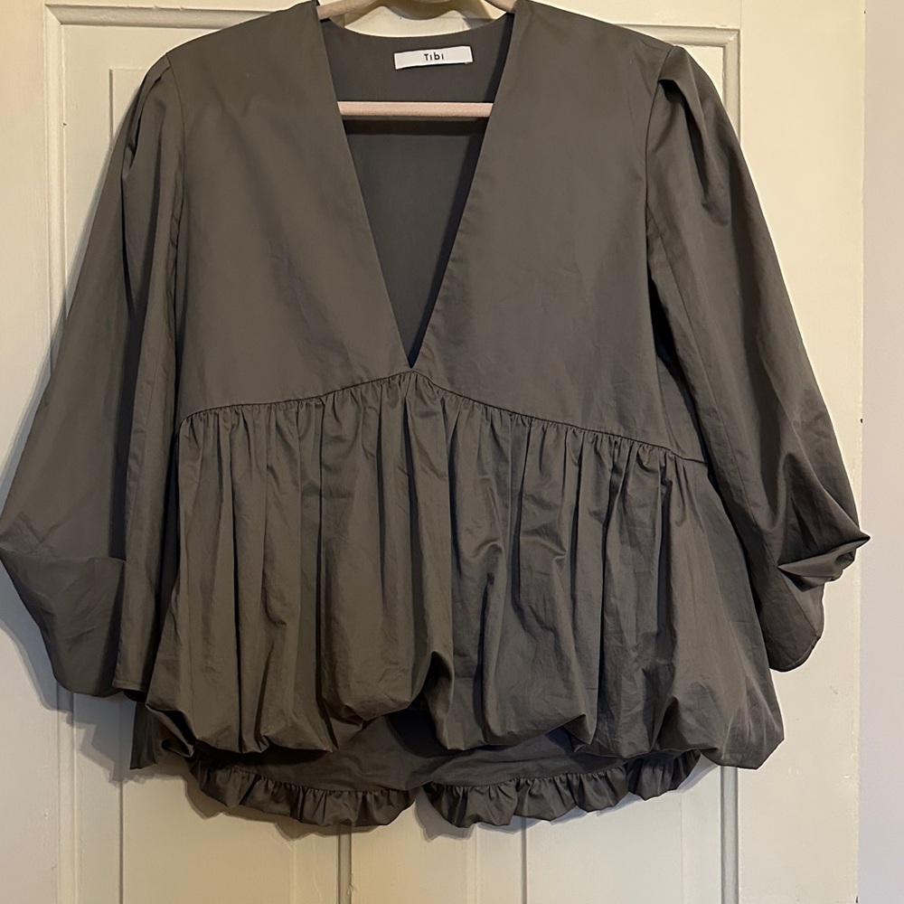 Tibi Green/Gray Puff Sleeve Blouse with Ruffled Boxy Style